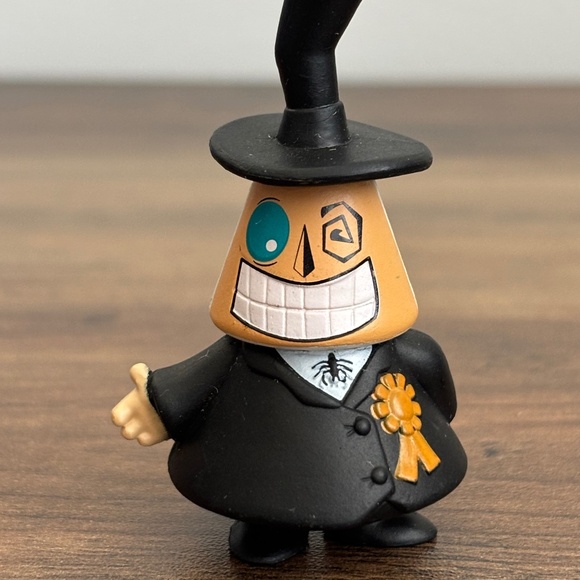 Disney THE NIGHTMARE BEFORE CHRISTMAS Tim Burton’s MAYOR Figure Toy Cake Topper - Picture 1 of 6